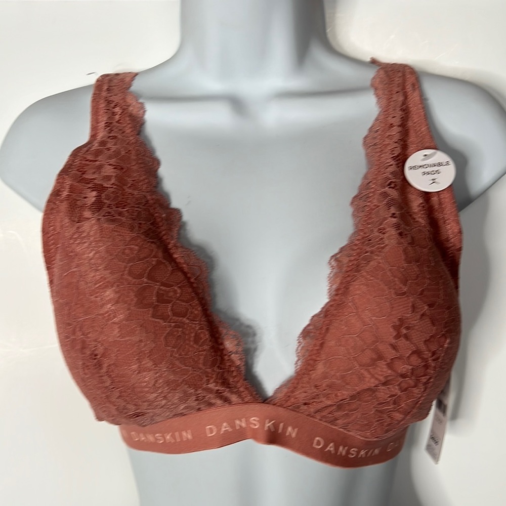 NWT Danskin lace padded bra